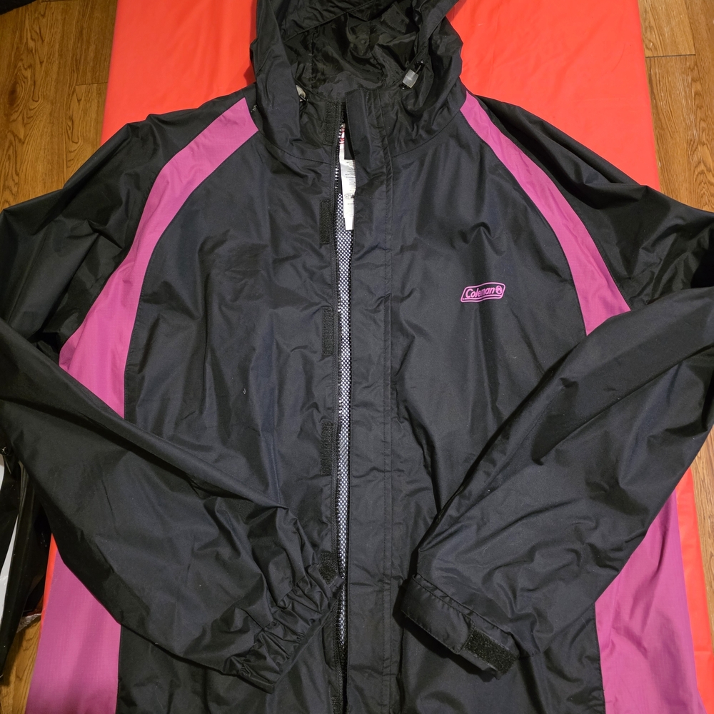 Women's Coleman Black and Purple Jacket/Windbreaker L/XL